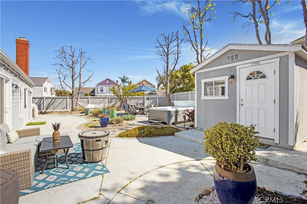 42 Baroness Lane
