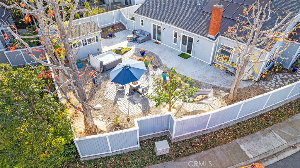42 Baroness Lane