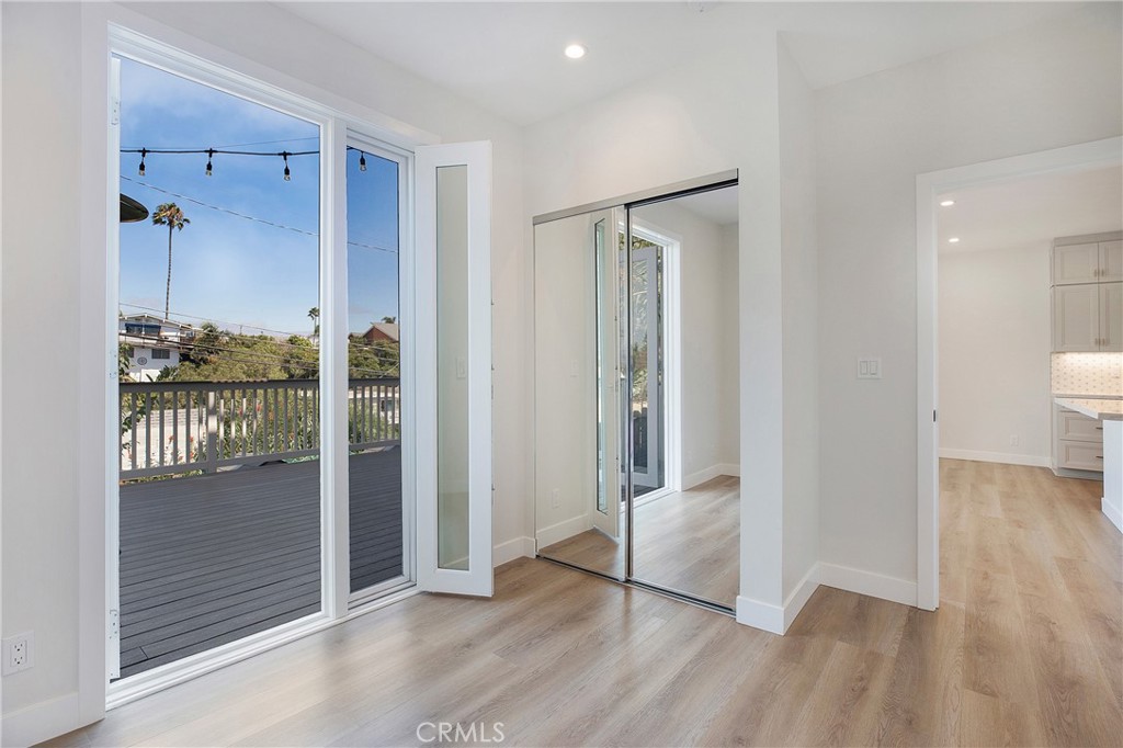 33802 Violet Lantern Street