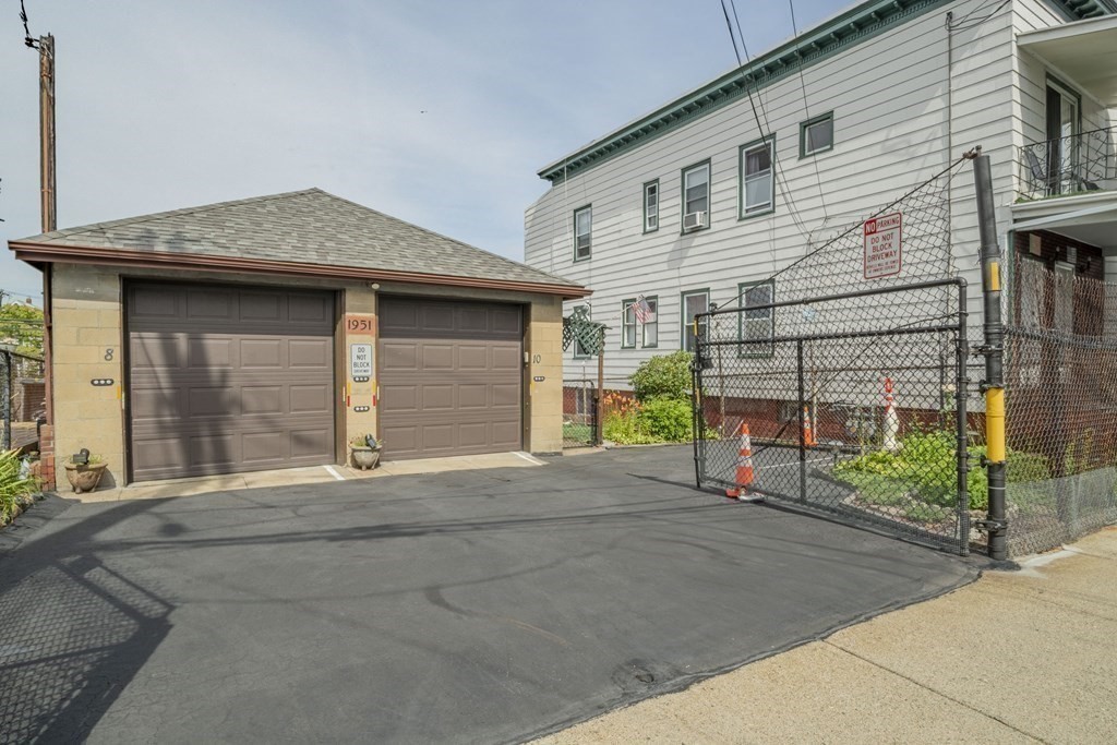 20 Alston St