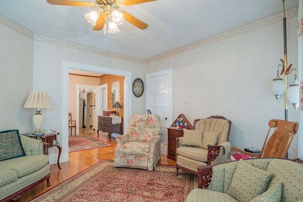 20 Alston St