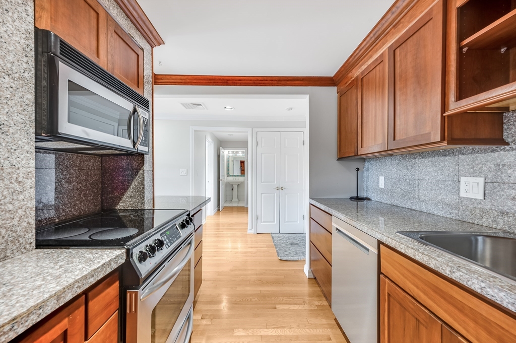 212 Humphrey Street # 205