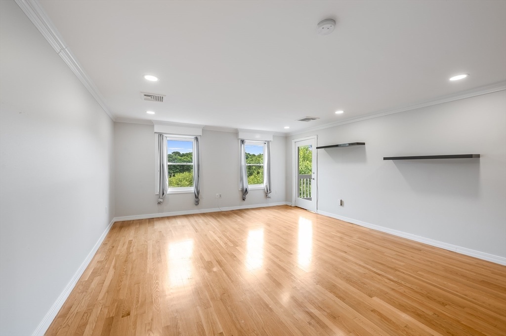 212 Humphrey Street # 205