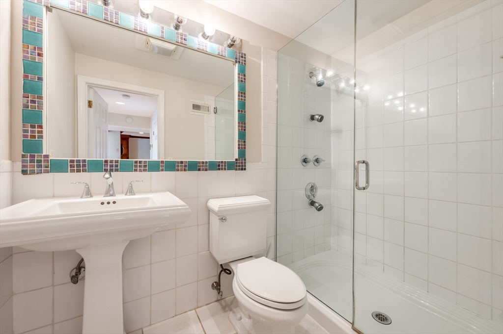 212 Humphrey Street # 205