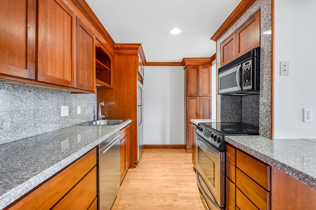 212 Humphrey Street # 205