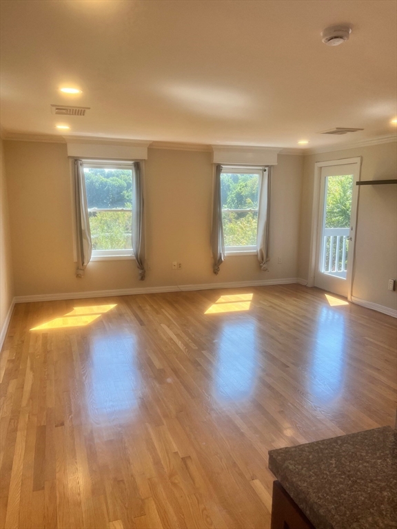 212 Humphrey # 205