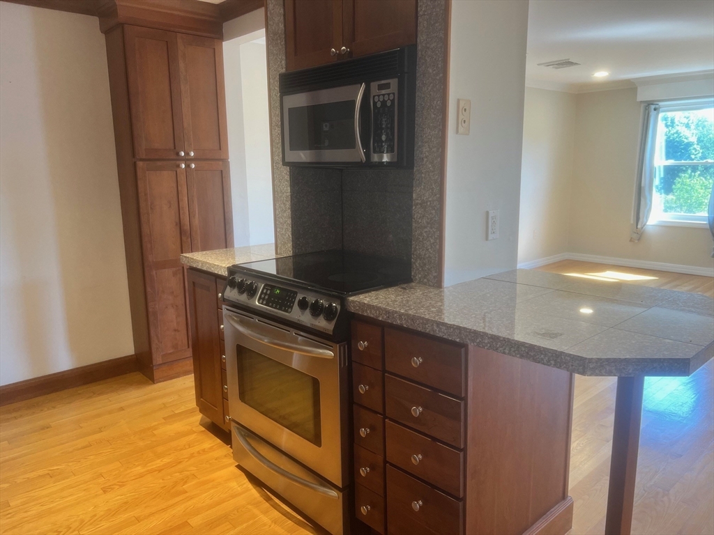 212 Humphrey # 205
