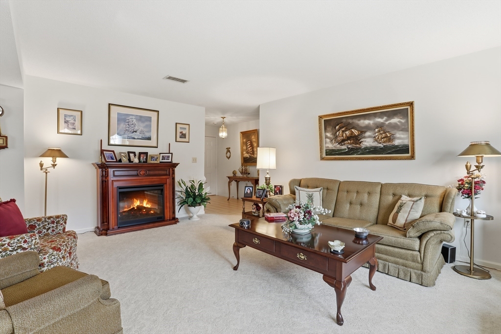 11 Weatherly Dr # 11