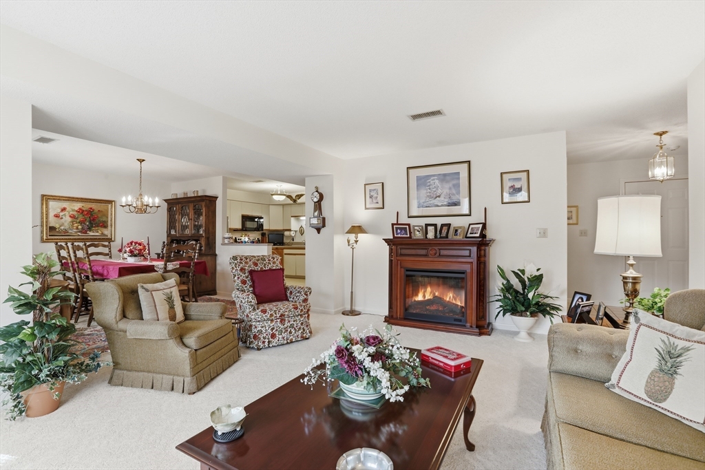 11 Weatherly Dr # 11