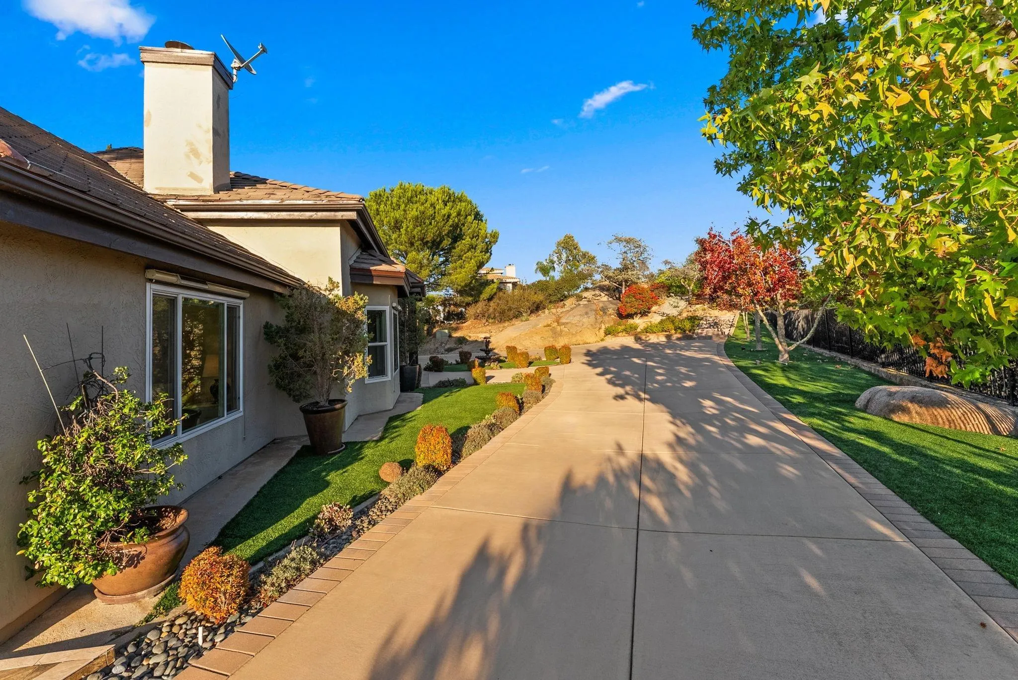 29059 Meadow Glen Way W