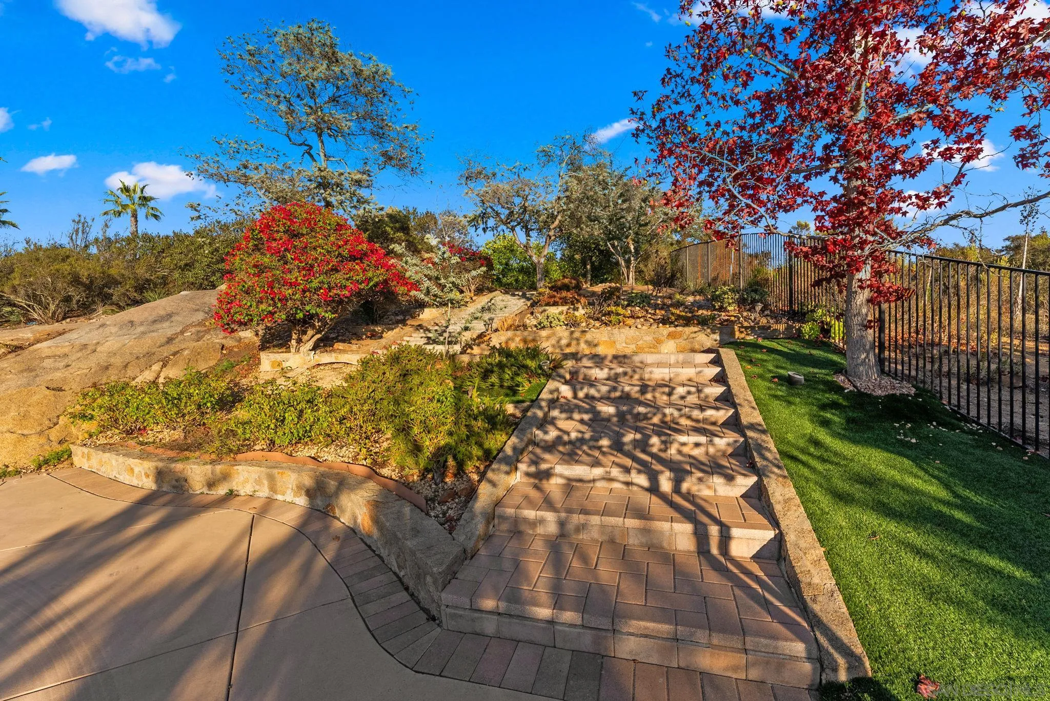 29059 Meadow Glen Way W