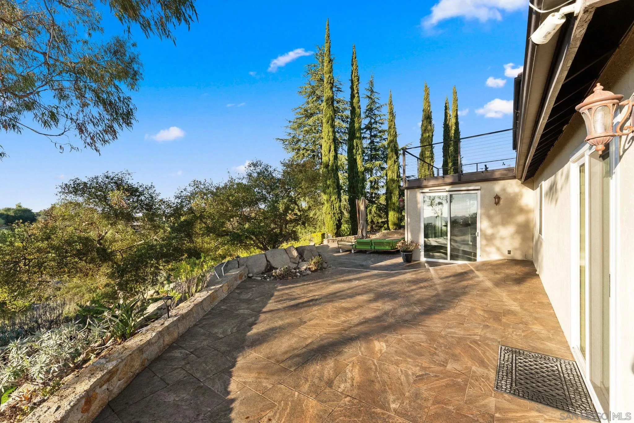 29059 Meadow Glen Way W