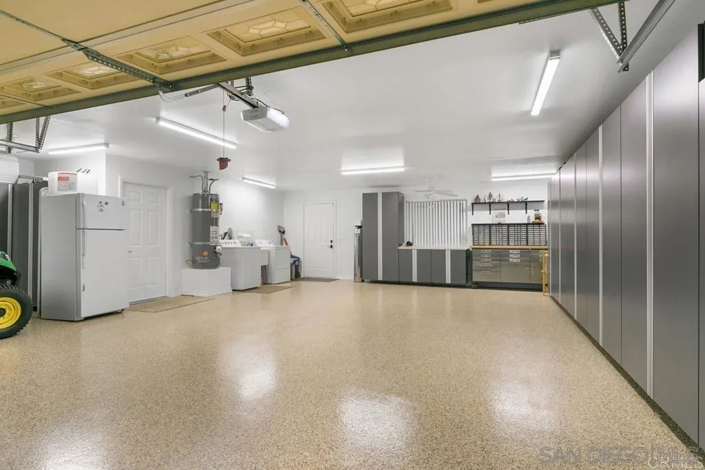 29059 Meadow Glen Way W