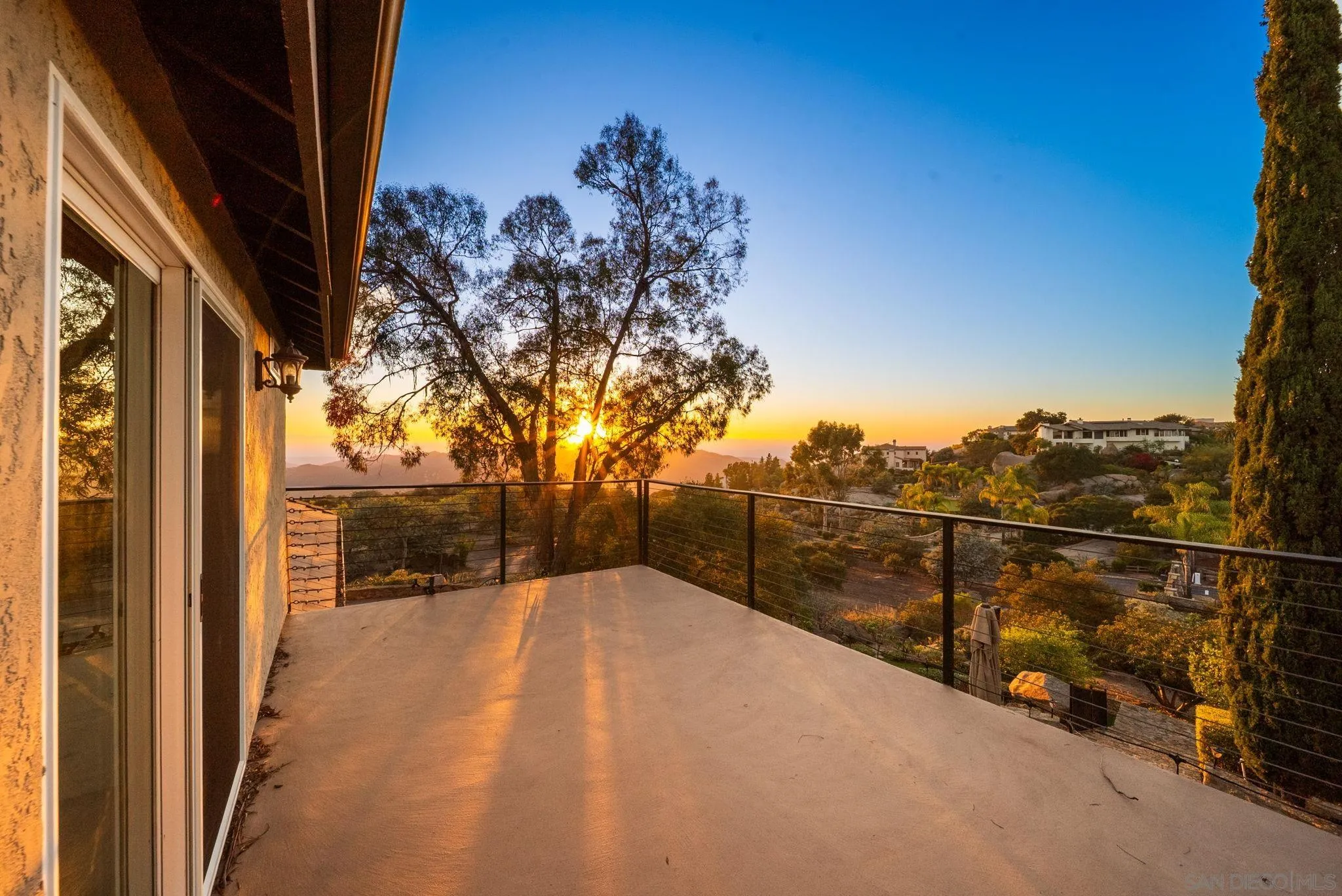 29059 Meadow Glen Way W