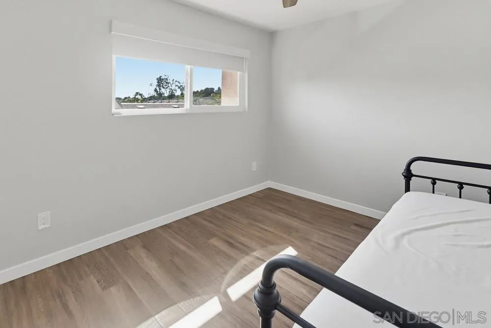 5516 Caminito Roberto