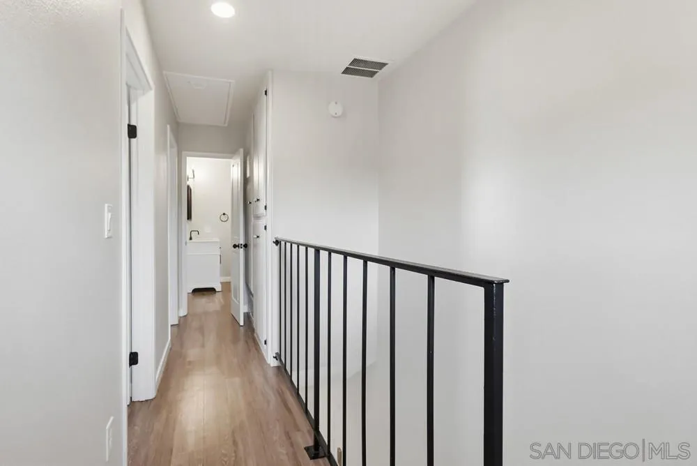 5516 Caminito Roberto