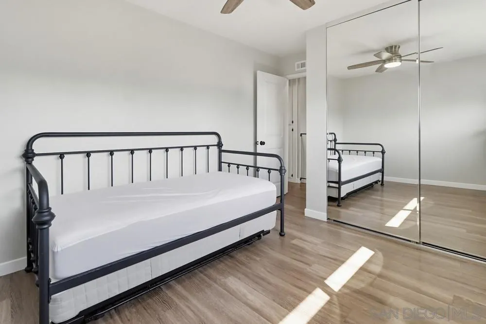 5516 Caminito Roberto