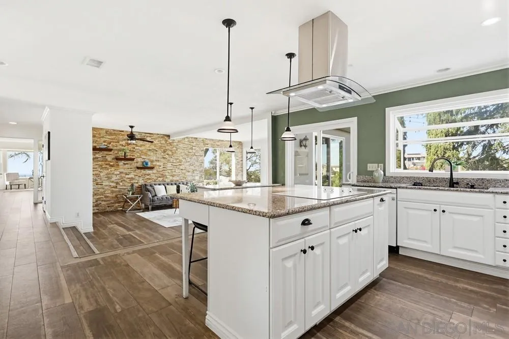 29059 Meadow Glen Wy West