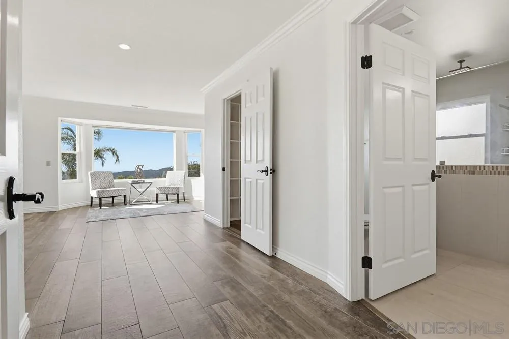 29059 Meadow Glen Wy West