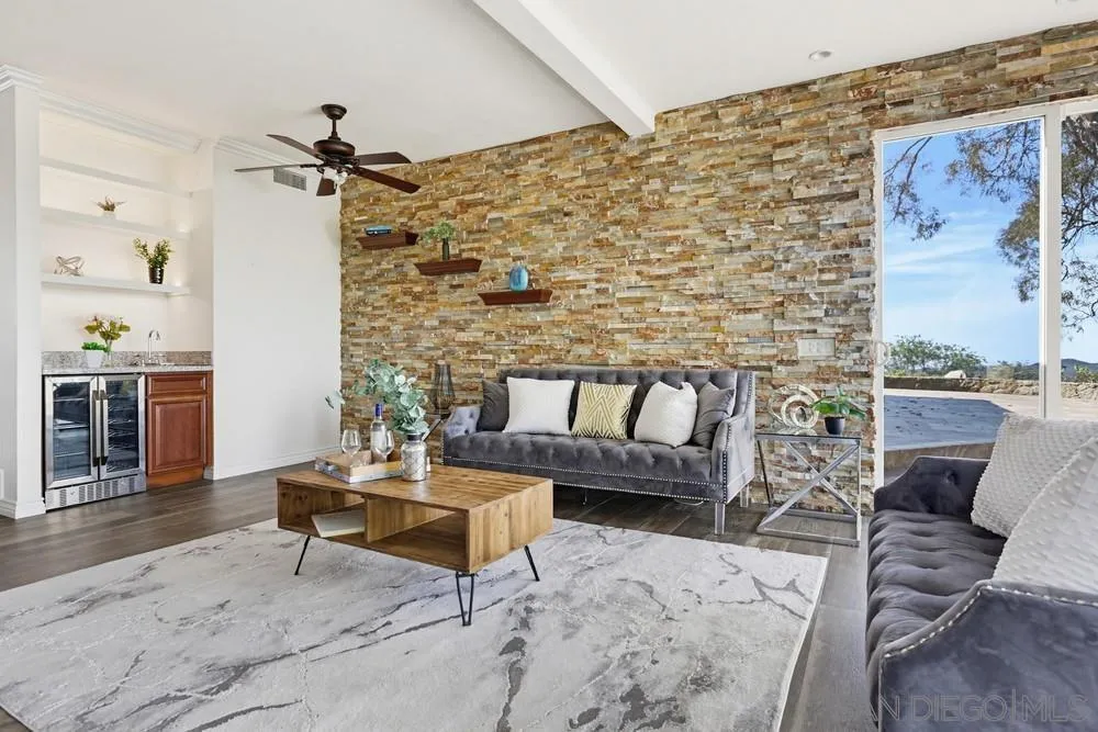 29059 Meadow Glen Wy West