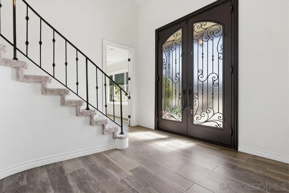 29059 Meadow Glen Wy West