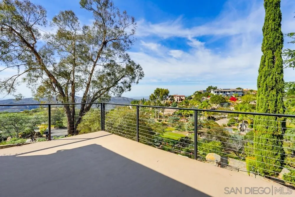 29059 Meadow Glen Wy West