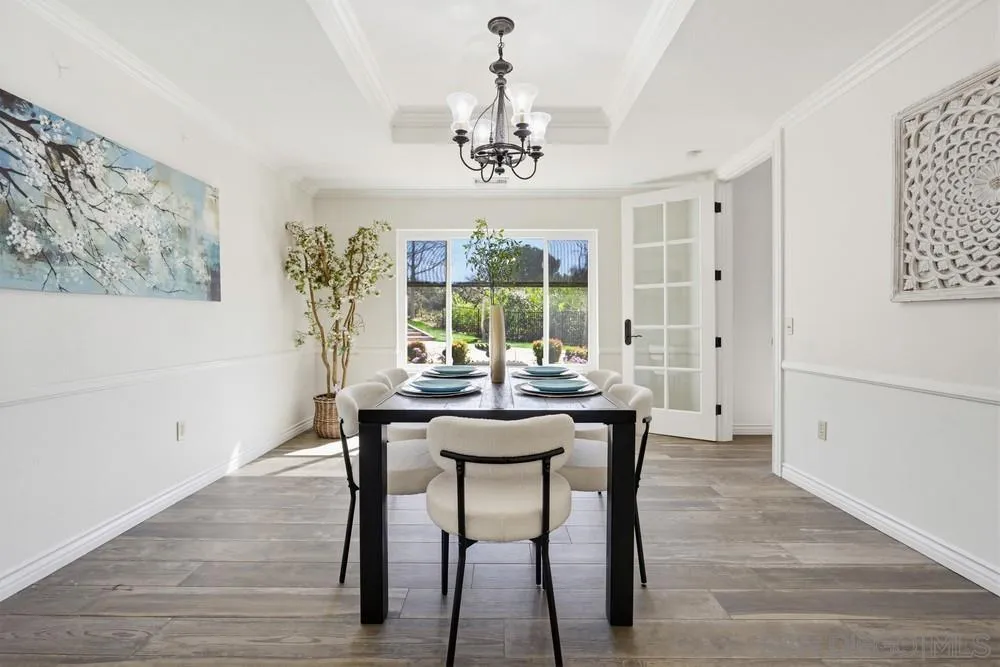 29059 Meadow Glen Wy West