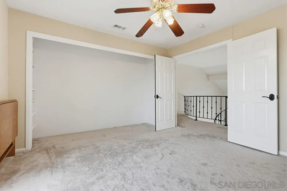 29059 Meadow Glen Wy West