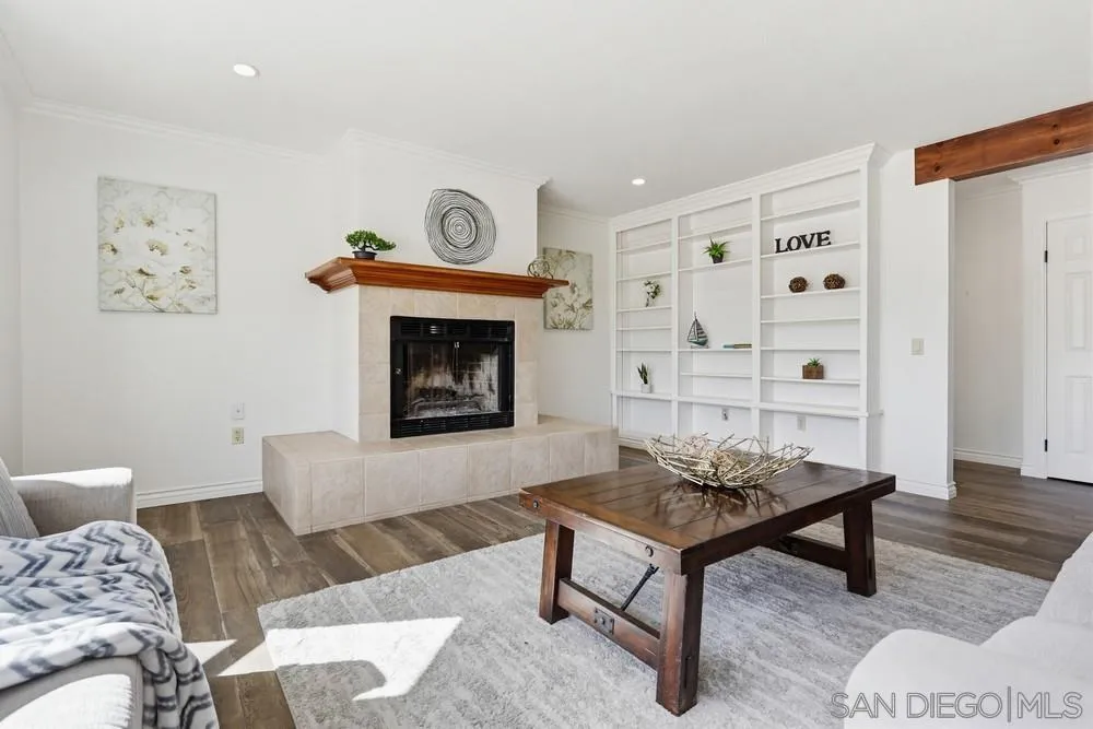 29059 Meadow Glen Wy West