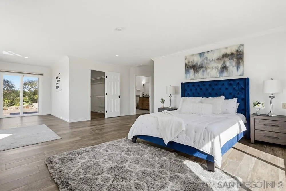 29059 Meadow Glen Wy West