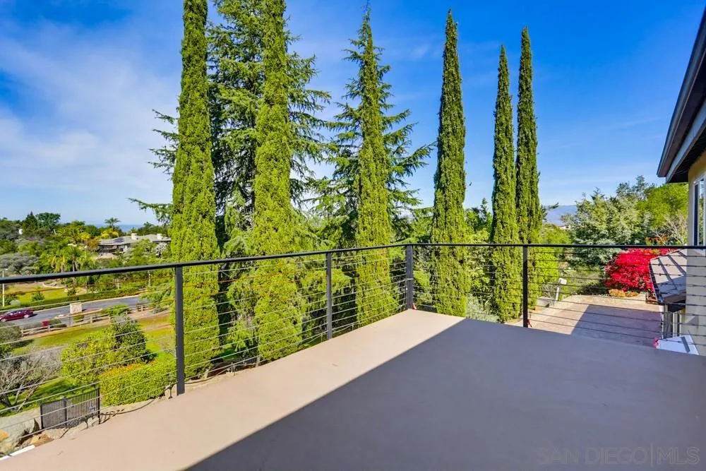 29059 Meadow Glen Wy West