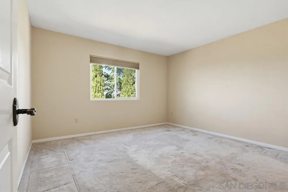 29059 Meadow Glen Wy West