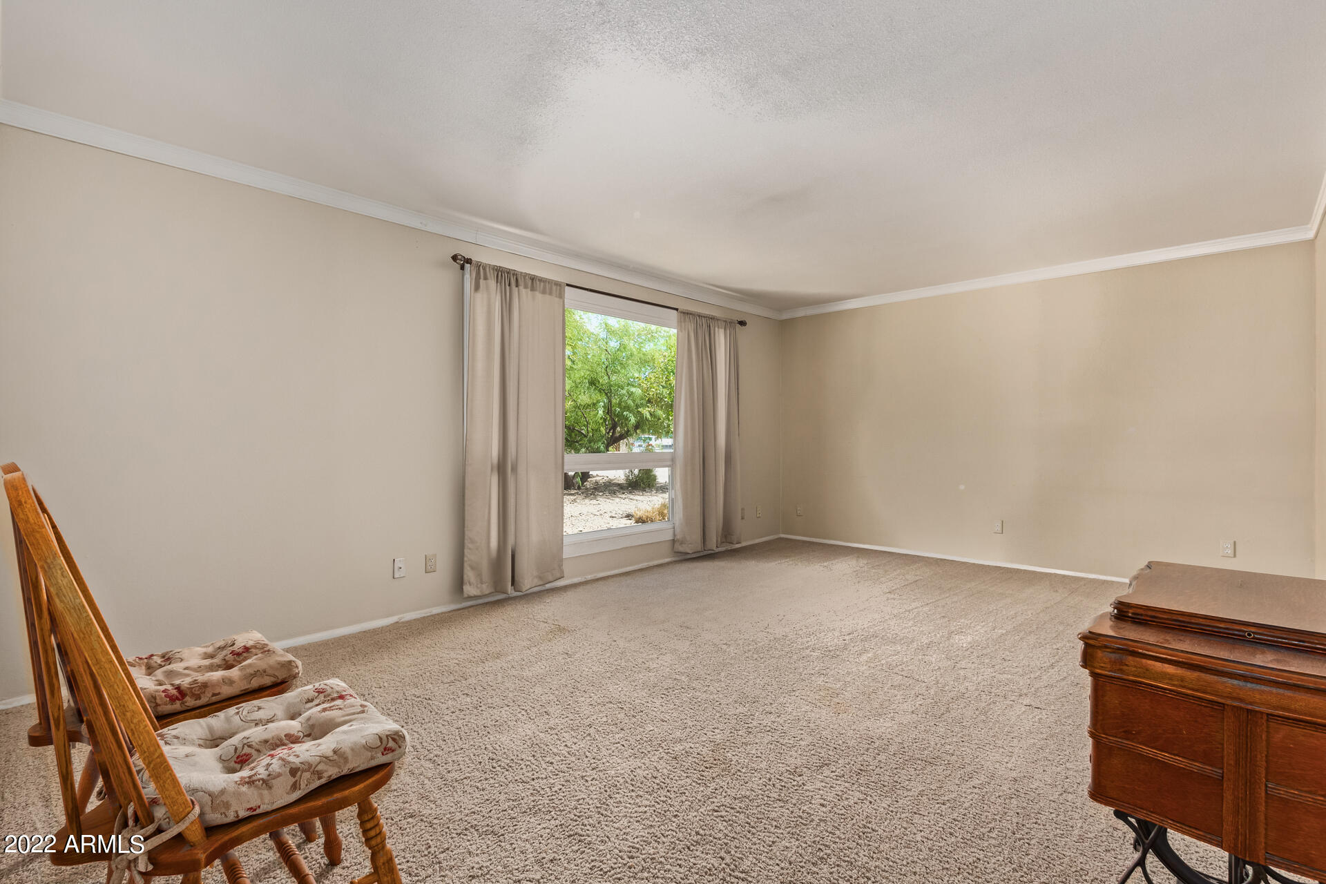 3247 E CORRINE Drive