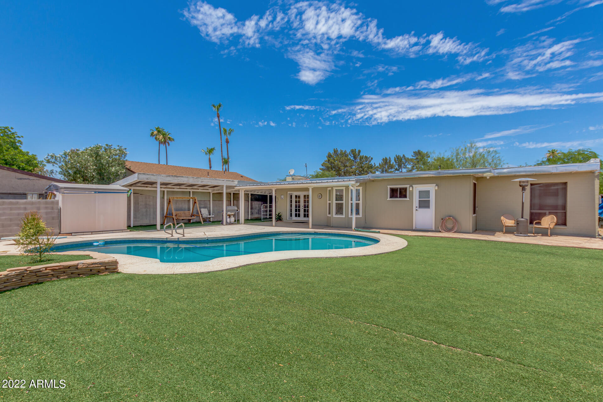 3247 E CORRINE Drive