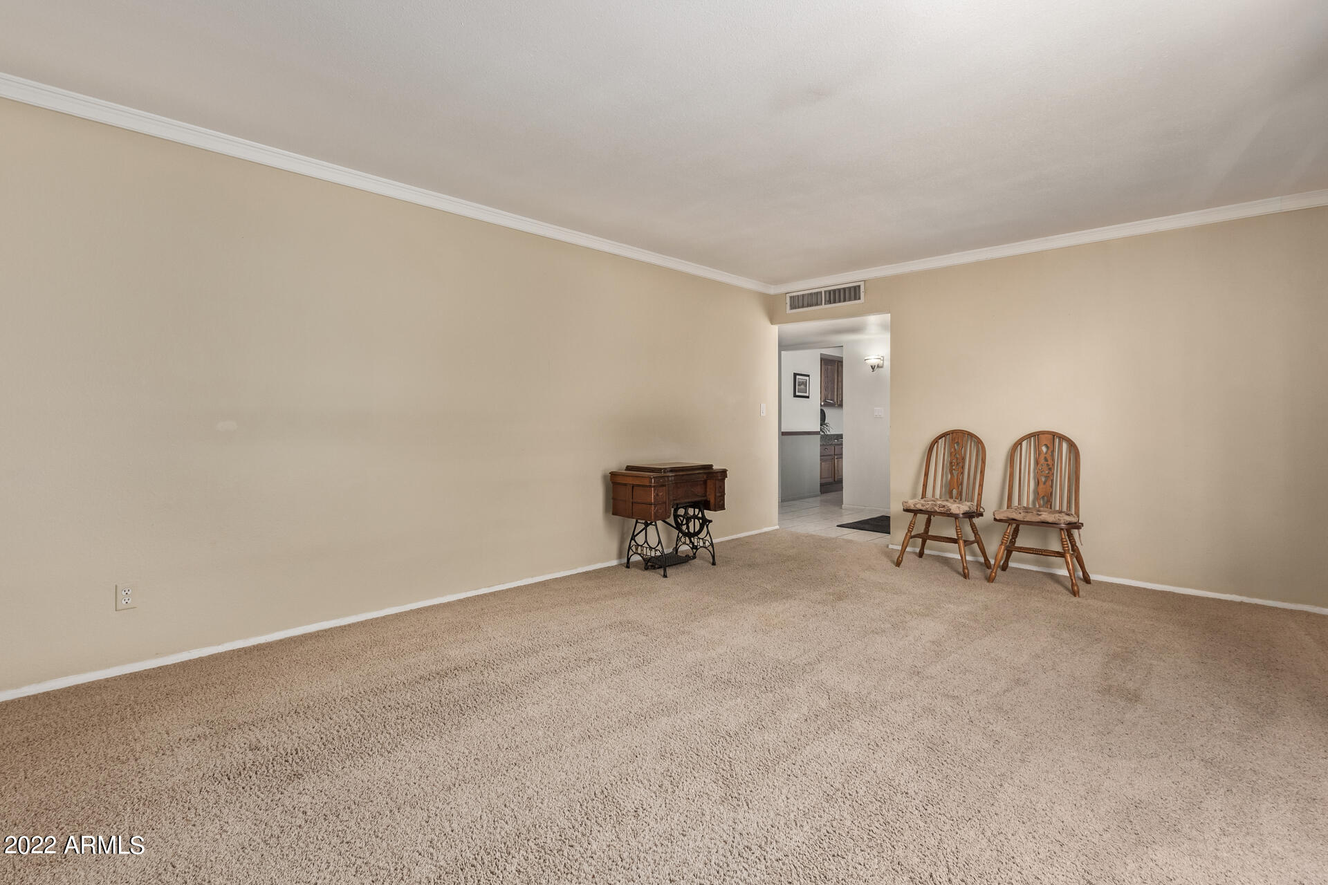 3247 E CORRINE Drive