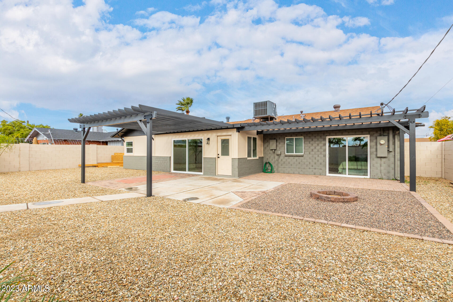 8609 E VIRGINIA Avenue