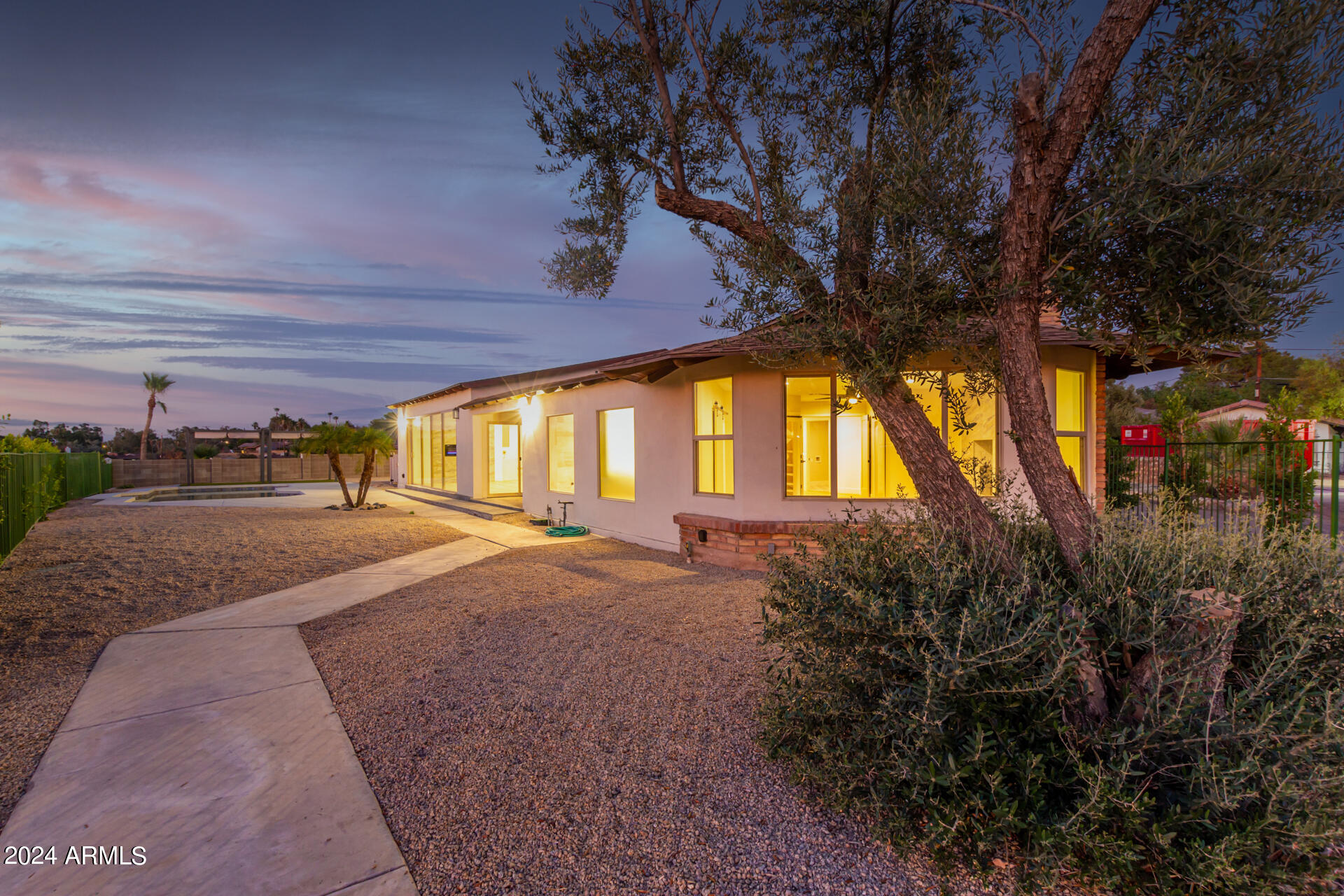 1101 W FAIRWAY Drive