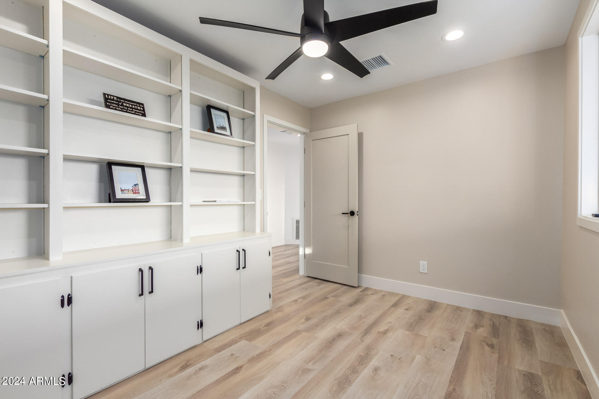 1101 W FAIRWAY Drive