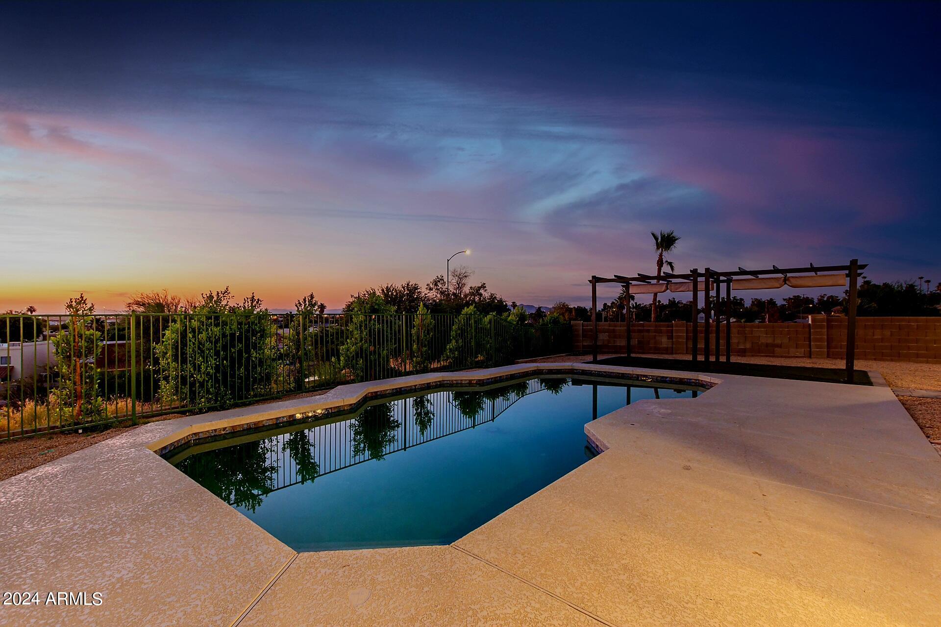 1101 W FAIRWAY Drive