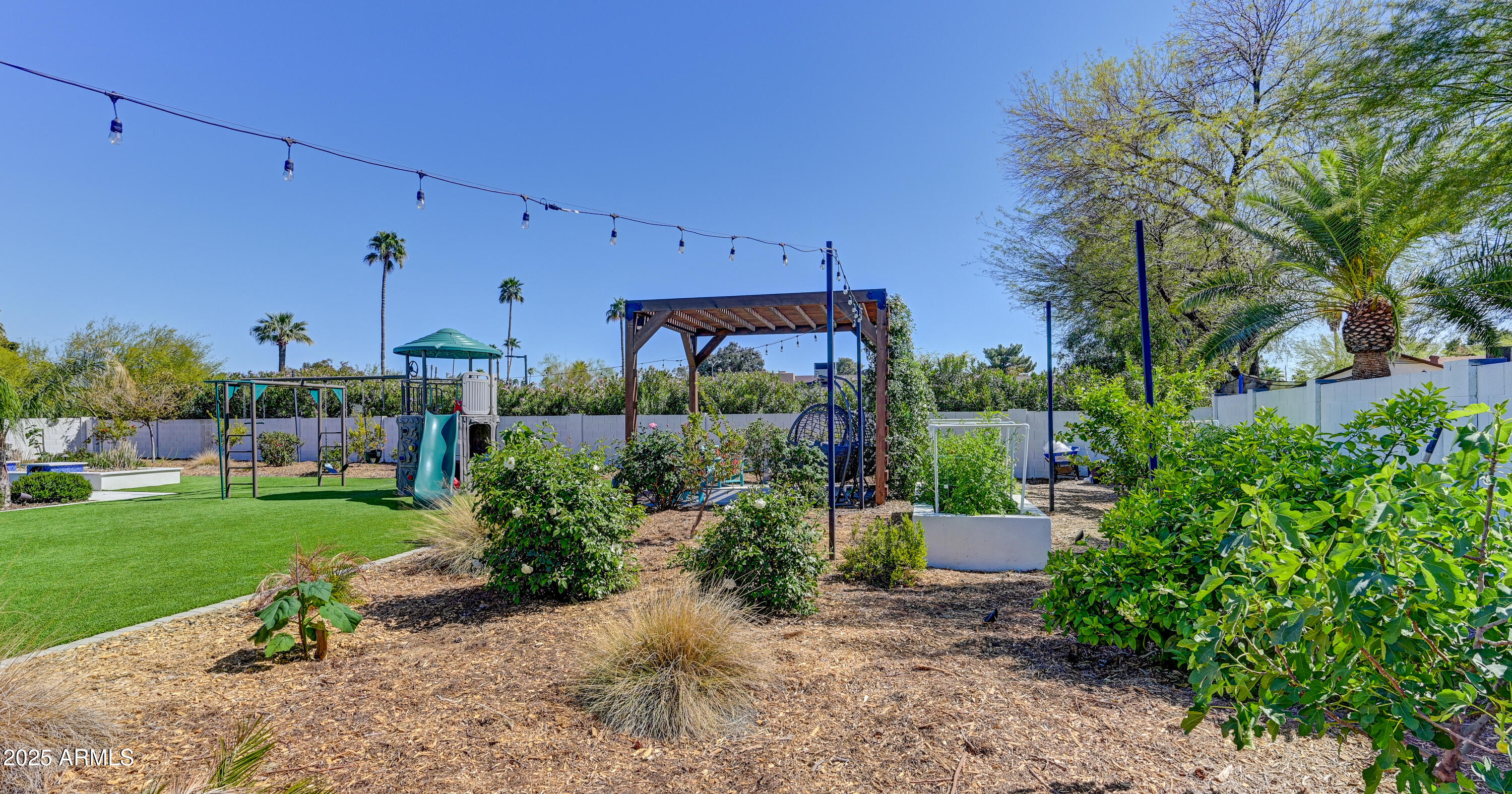 6037 E CHARTER OAK Road
