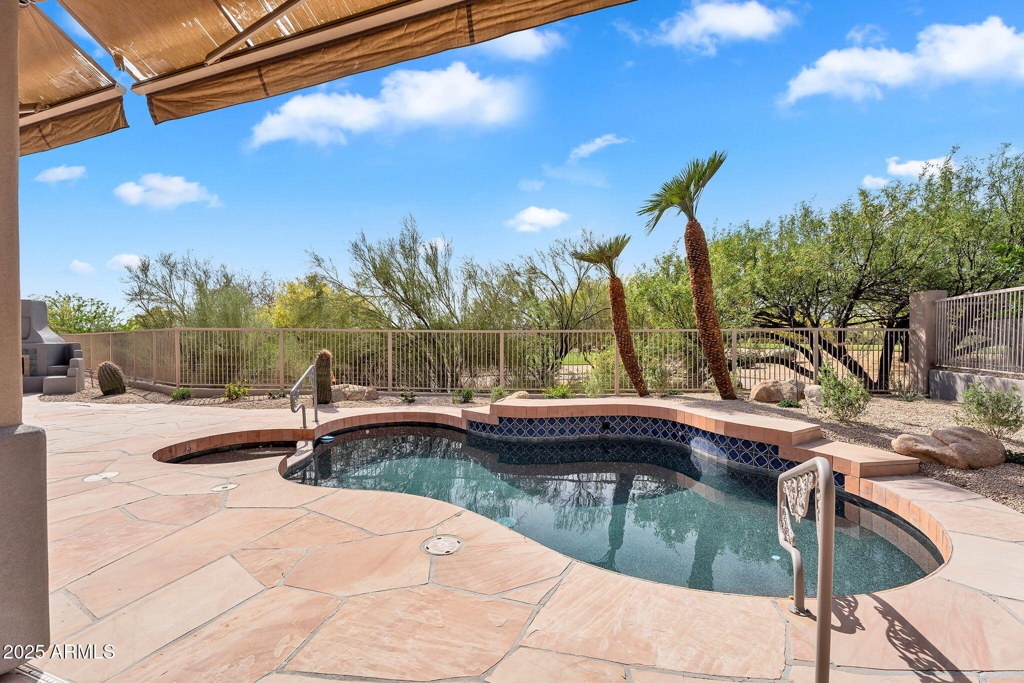 6184 E DUSTY COYOTE Circle