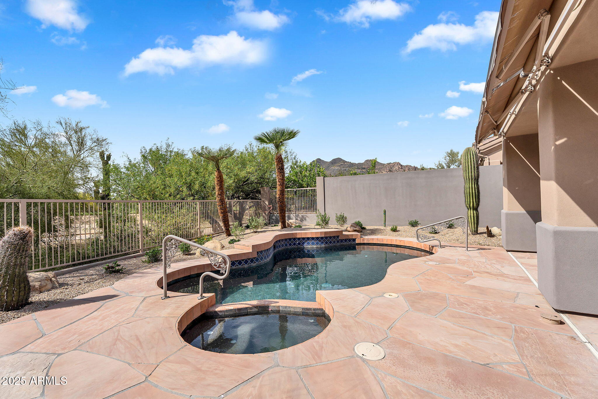 6184 E DUSTY COYOTE Circle