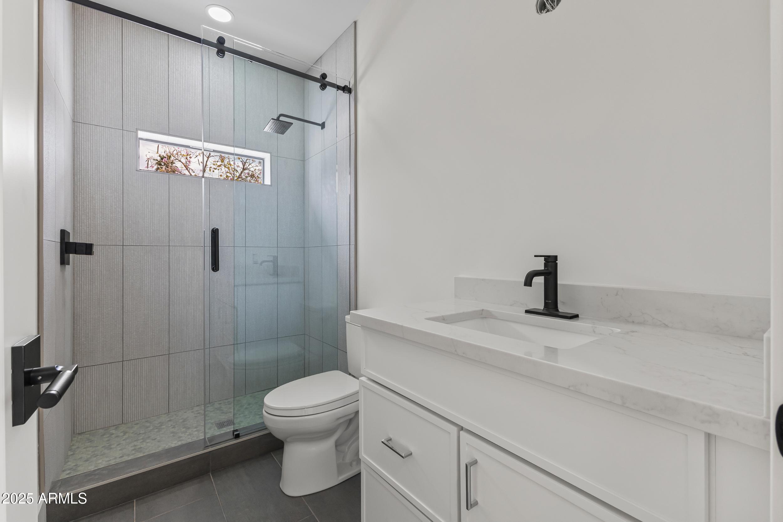 9611 E CLINTON Street