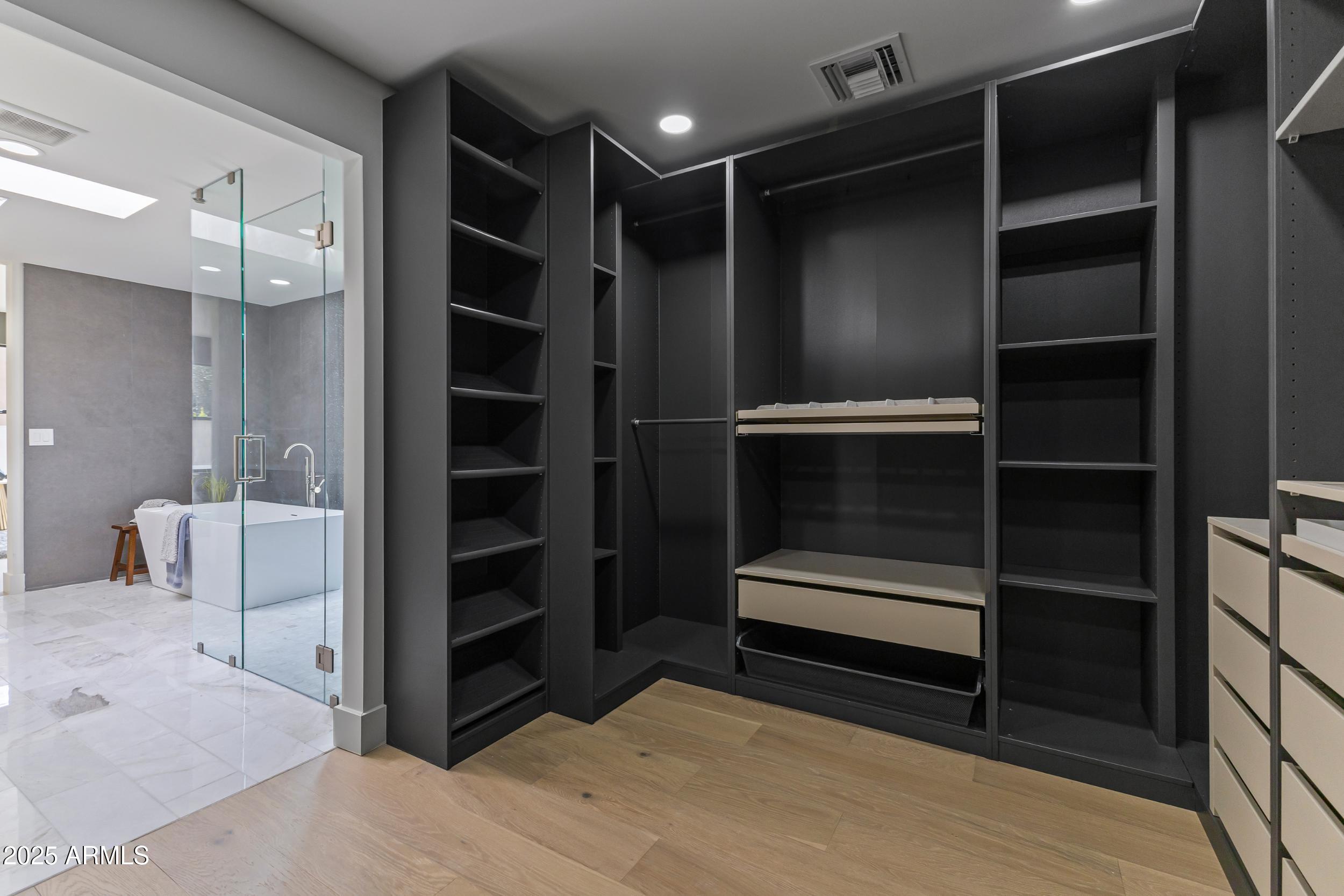 9611 E CLINTON Street