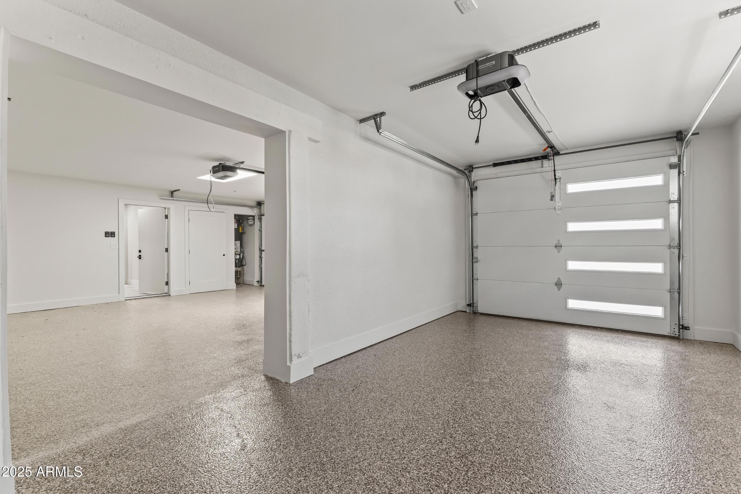 9611 E CLINTON Street