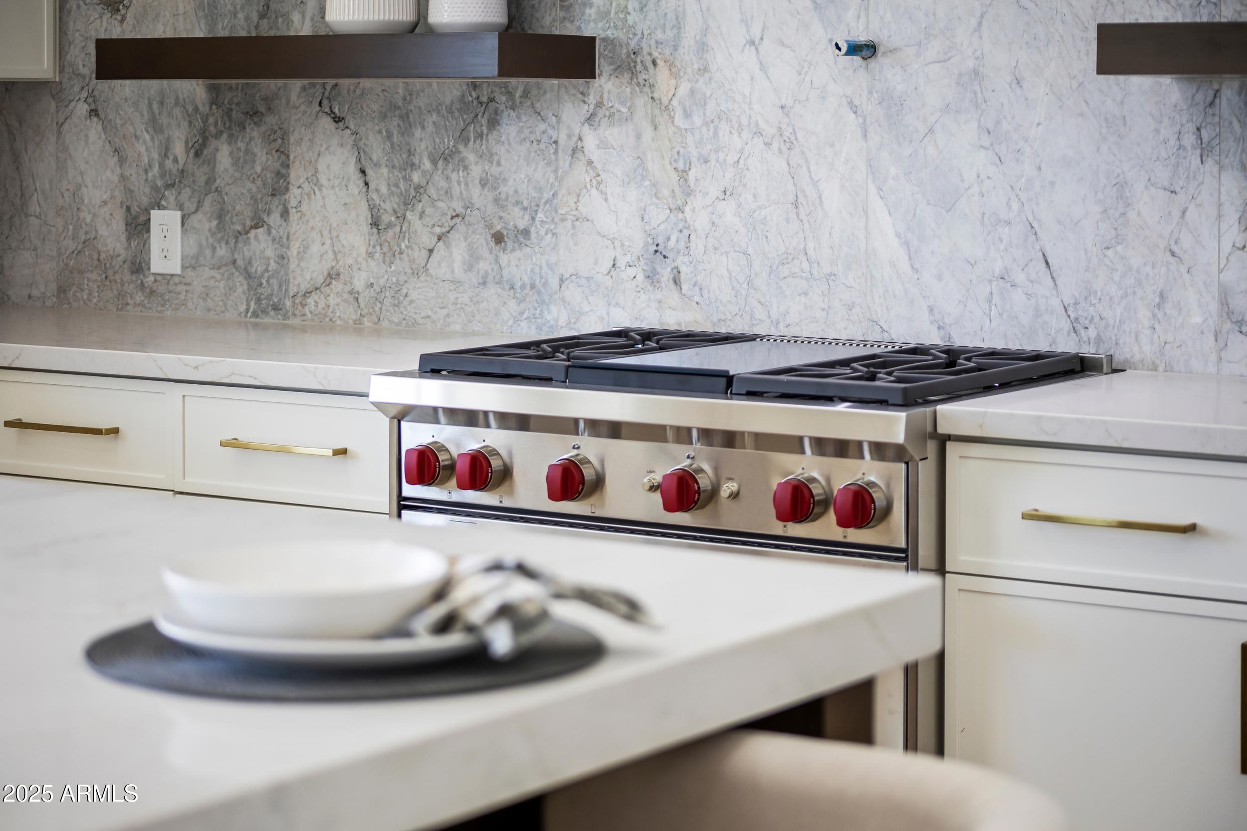 9611 E CLINTON Street