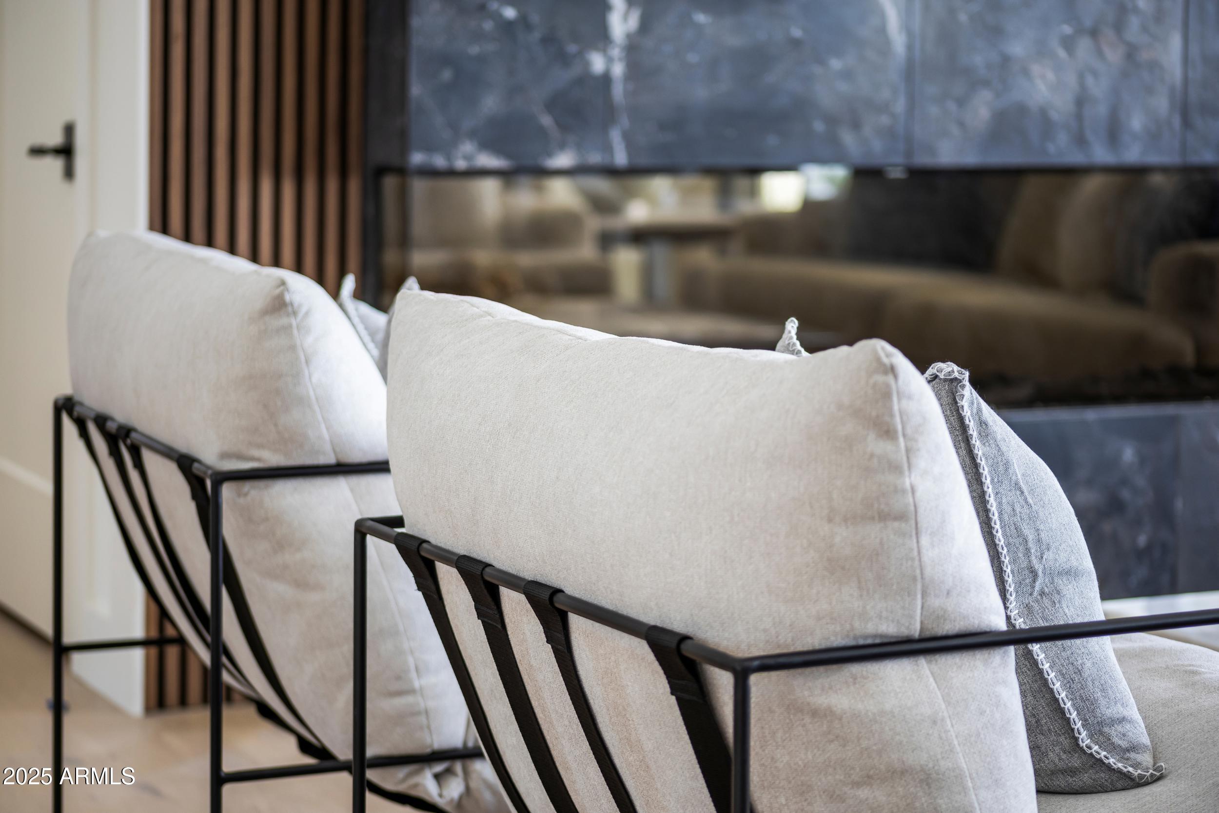 9611 E CLINTON Street