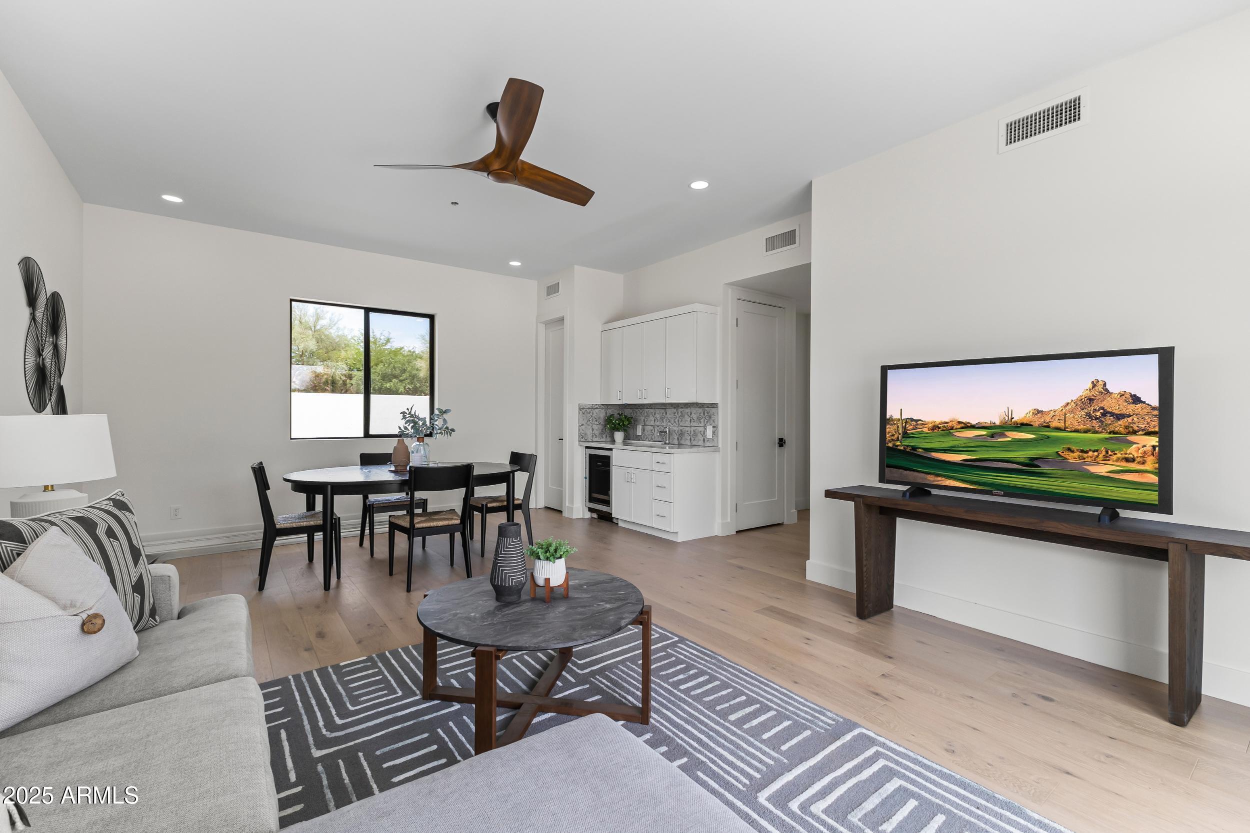 9611 E CLINTON Street