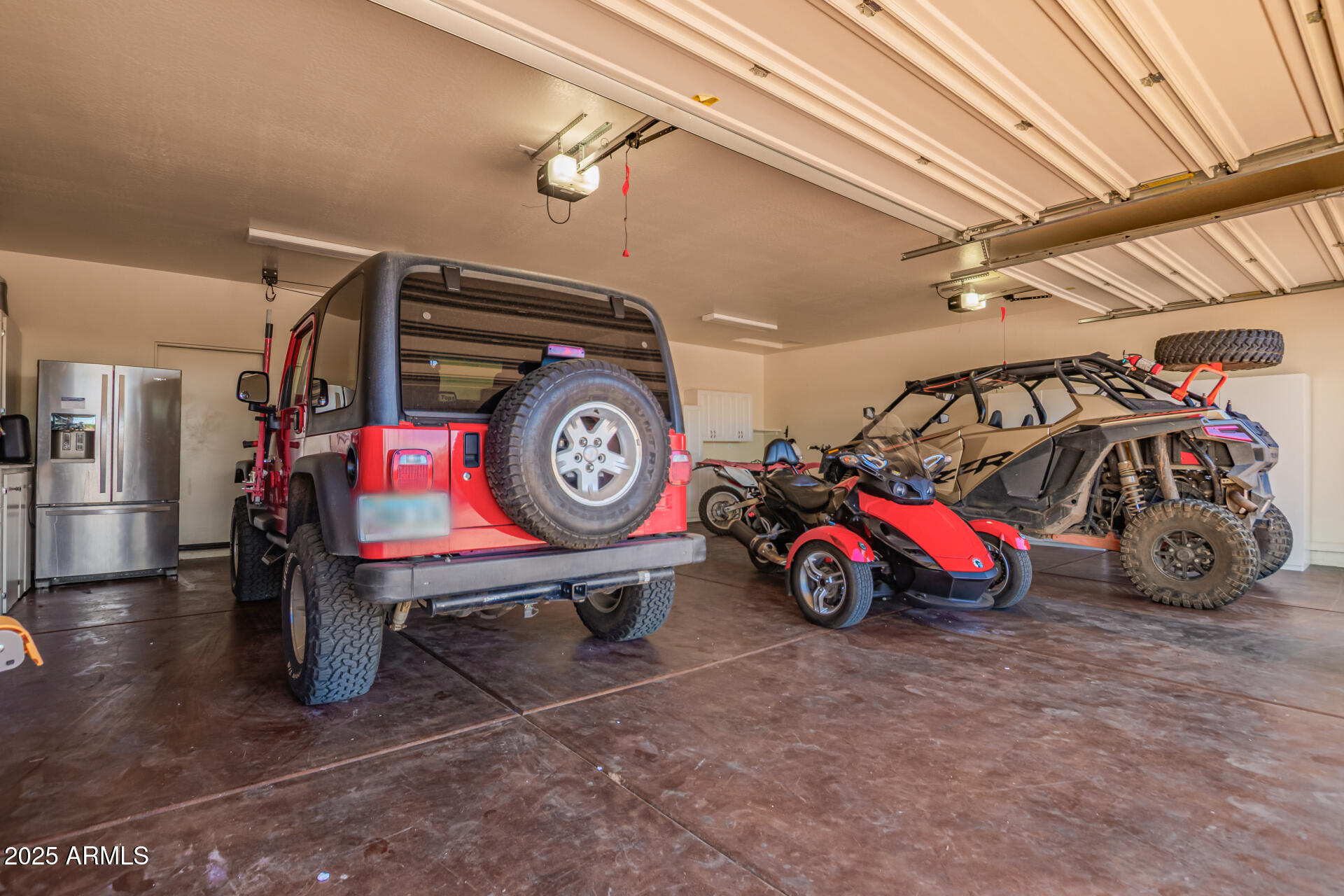 945 N MOUNTAIN VIEW Road