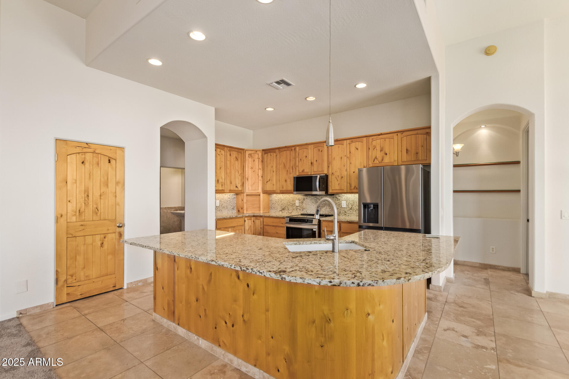 945 N MOUNTAIN VIEW Road